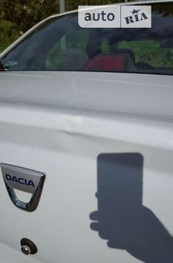 Седан Dacia Logan 2011 в Рівному
