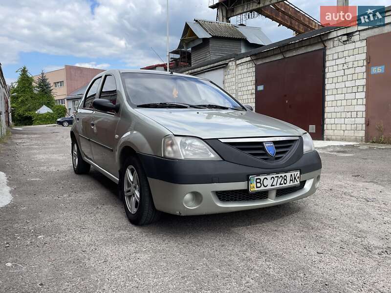 Dacia Logan 2005