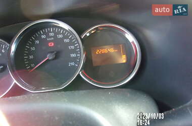 Седан Dacia Logan 2013 в Житомире