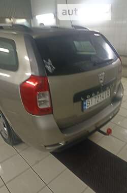 Седан Dacia Logan 2014 в Хороле