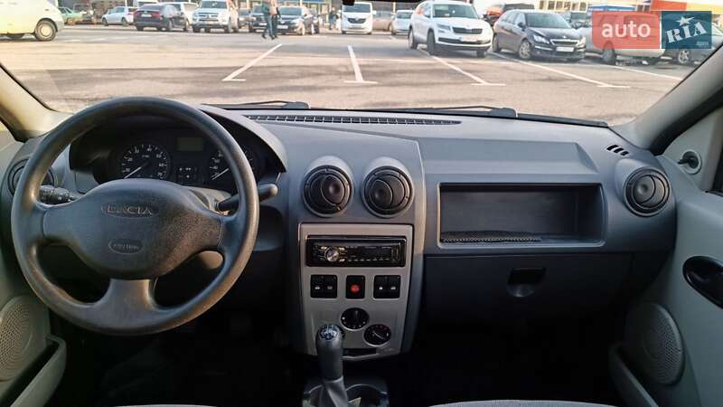 Седан Dacia Logan 2008 в Ужгороде