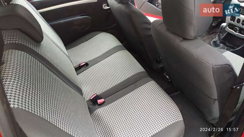 Универсал Dacia Logan 2011 в Чернигове