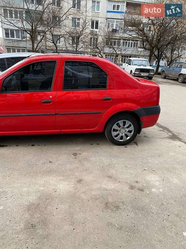 Седан Dacia Logan 2007 в Чугуеве
