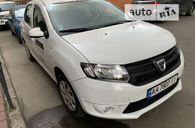 Седан Dacia Logan 2013 в Києві