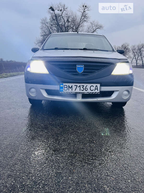 Седан Dacia Logan 2008 в Ромнах