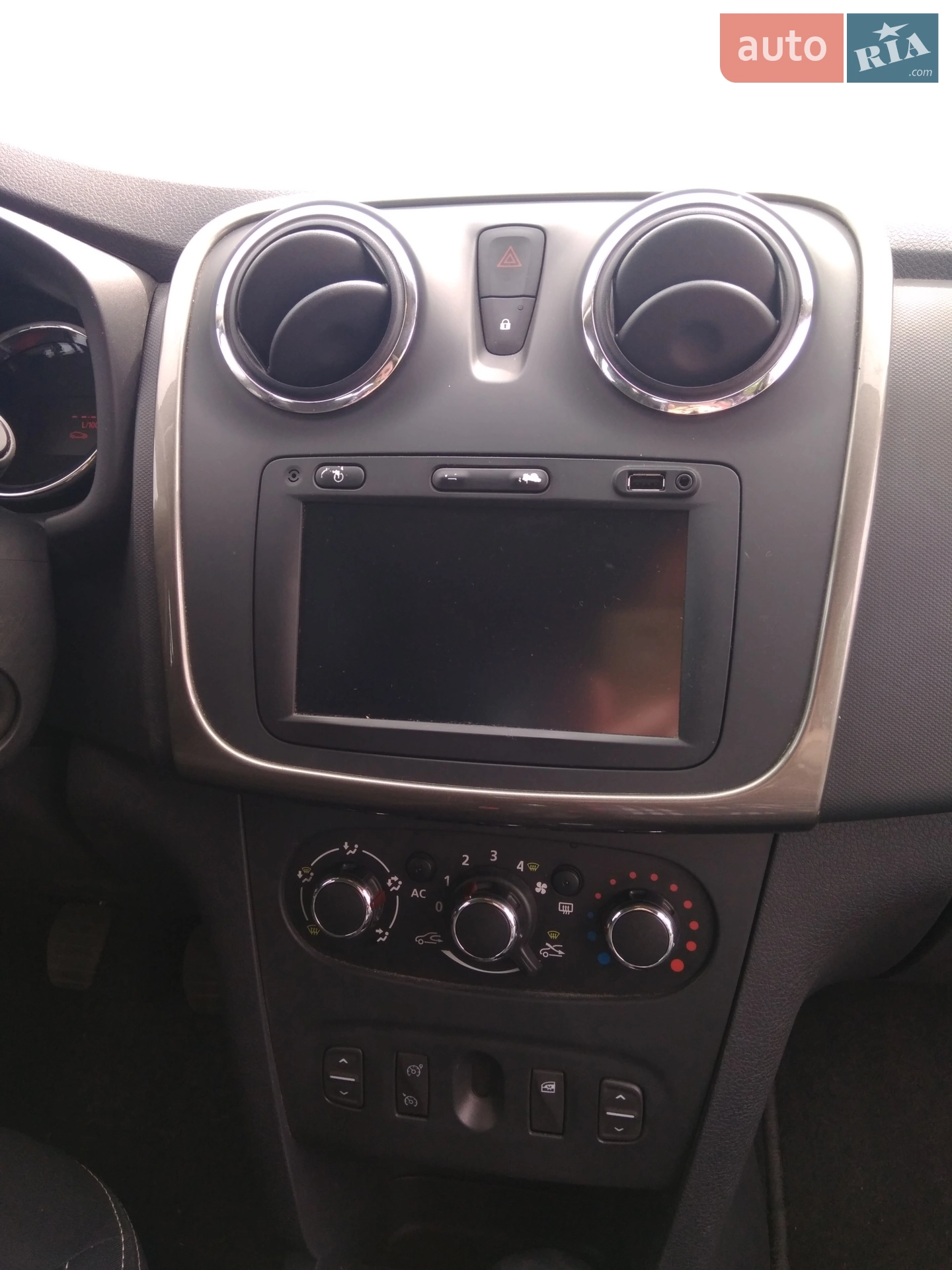 2014 Dacia Logan - мініатюра 4