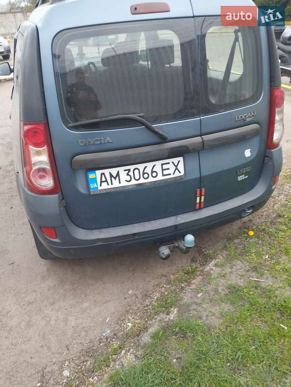 Седан Dacia Logan 2007 в Малині