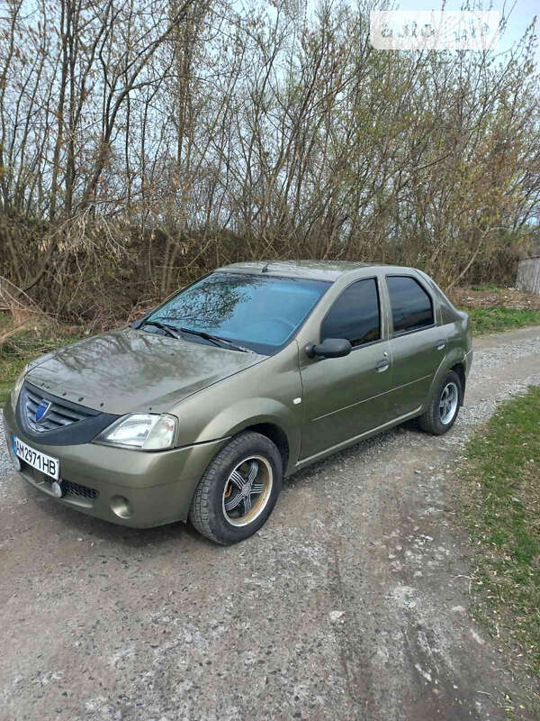 Седан Dacia Logan 2005 в Звягеле