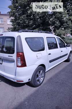 Седан Dacia Logan 2011 в Конотопі