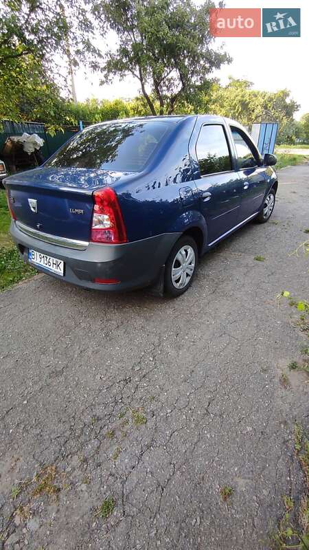 Седан Dacia Logan 2008 в Хороле