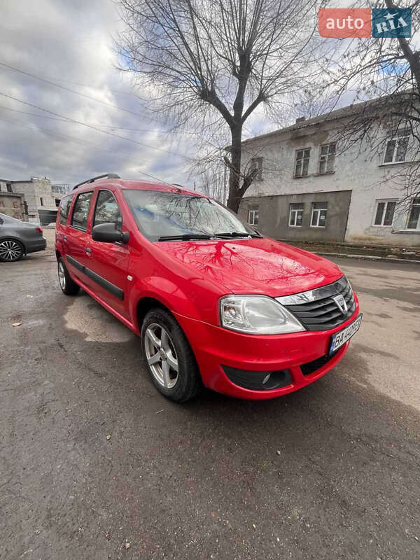 Седан Dacia Logan 2010 в Кропивницком
