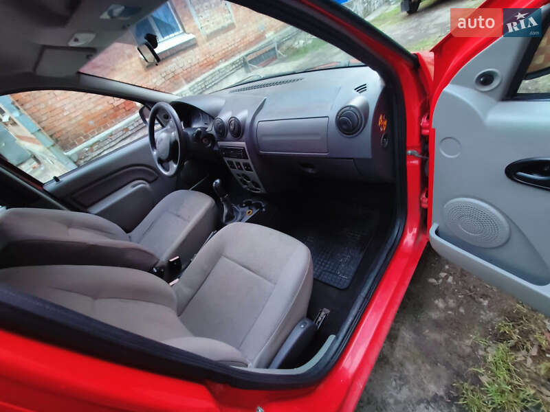 Седан Dacia Logan 2010 в Кропивницком