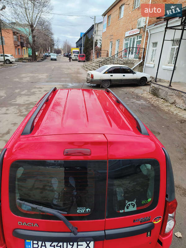 Седан Dacia Logan 2010 в Кропивницком