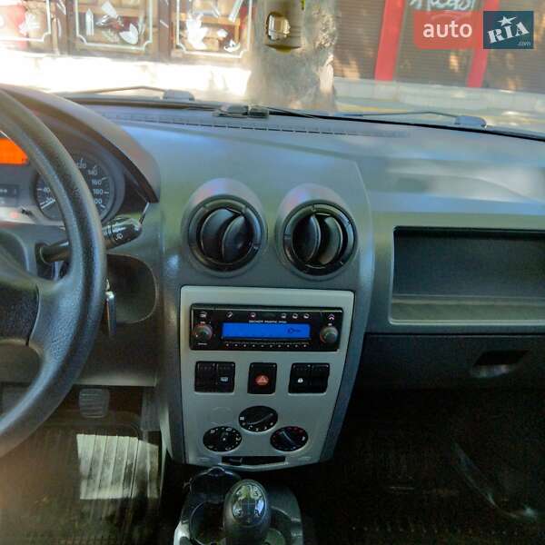 Седан Dacia Logan 2009 в Одессе
