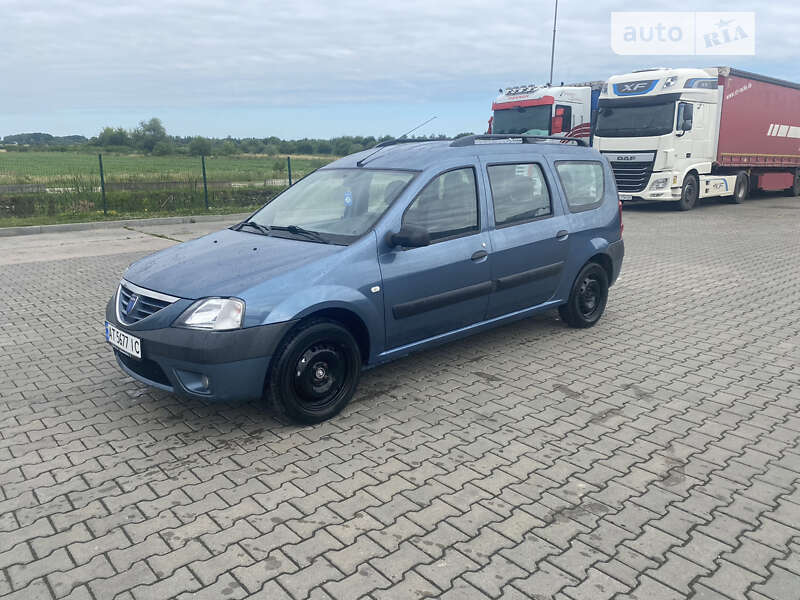 Седан Dacia Logan 2008 в Коломые