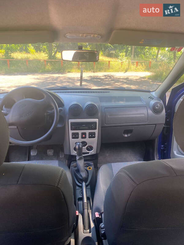 Седан Dacia Logan 2007 в Звенигородці