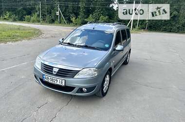 Седан Dacia Logan 2010 в Теплику