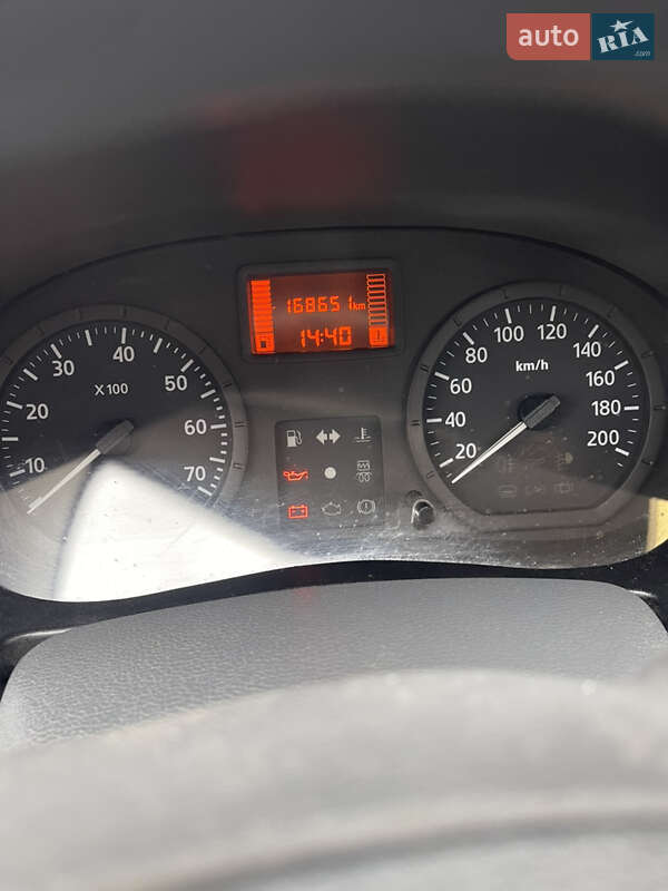 Седан Dacia Logan 2009 в Сарнах