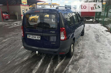 Седан Dacia Logan 2009 в Сарнах