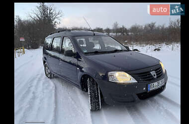 Седан Dacia Logan 2009 в Сарнах