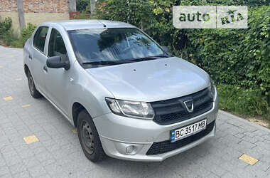 Седан Dacia Logan 2013 в Львові