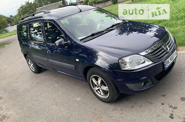 Седан Dacia Logan 2011 в Дубно