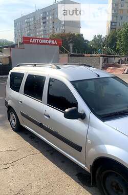 Седан Dacia Logan 2008 в Харкові