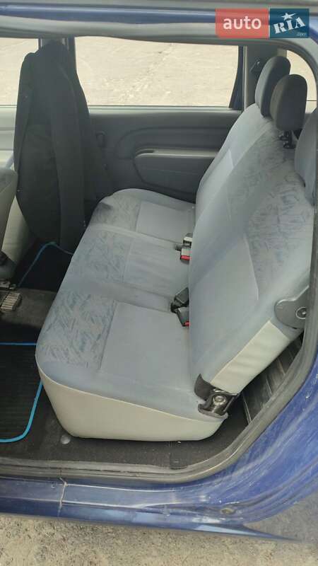 Седан Dacia Logan 2008 в Ровно