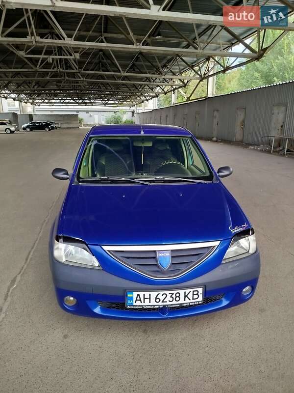 Седан Dacia Logan 2005 в Славянске