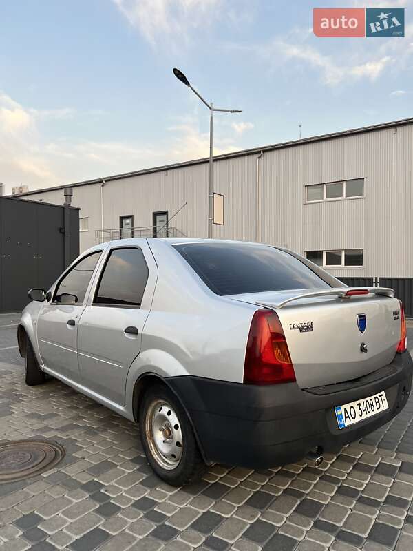 Седан Dacia Logan 2008 в Мукачевому