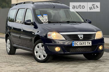 Седан Dacia Logan 2012 в Самборе