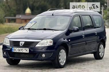 Седан Dacia Logan 2012 в Самборе