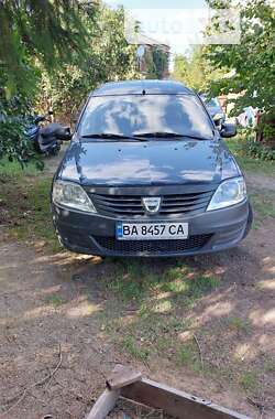 Седан Dacia Logan 2010 в Гайвороні