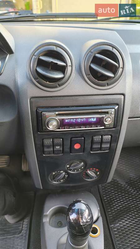 Седан Dacia Logan 2007 в Львові фото 13 Седан Dacia Logan 2007 в Львові