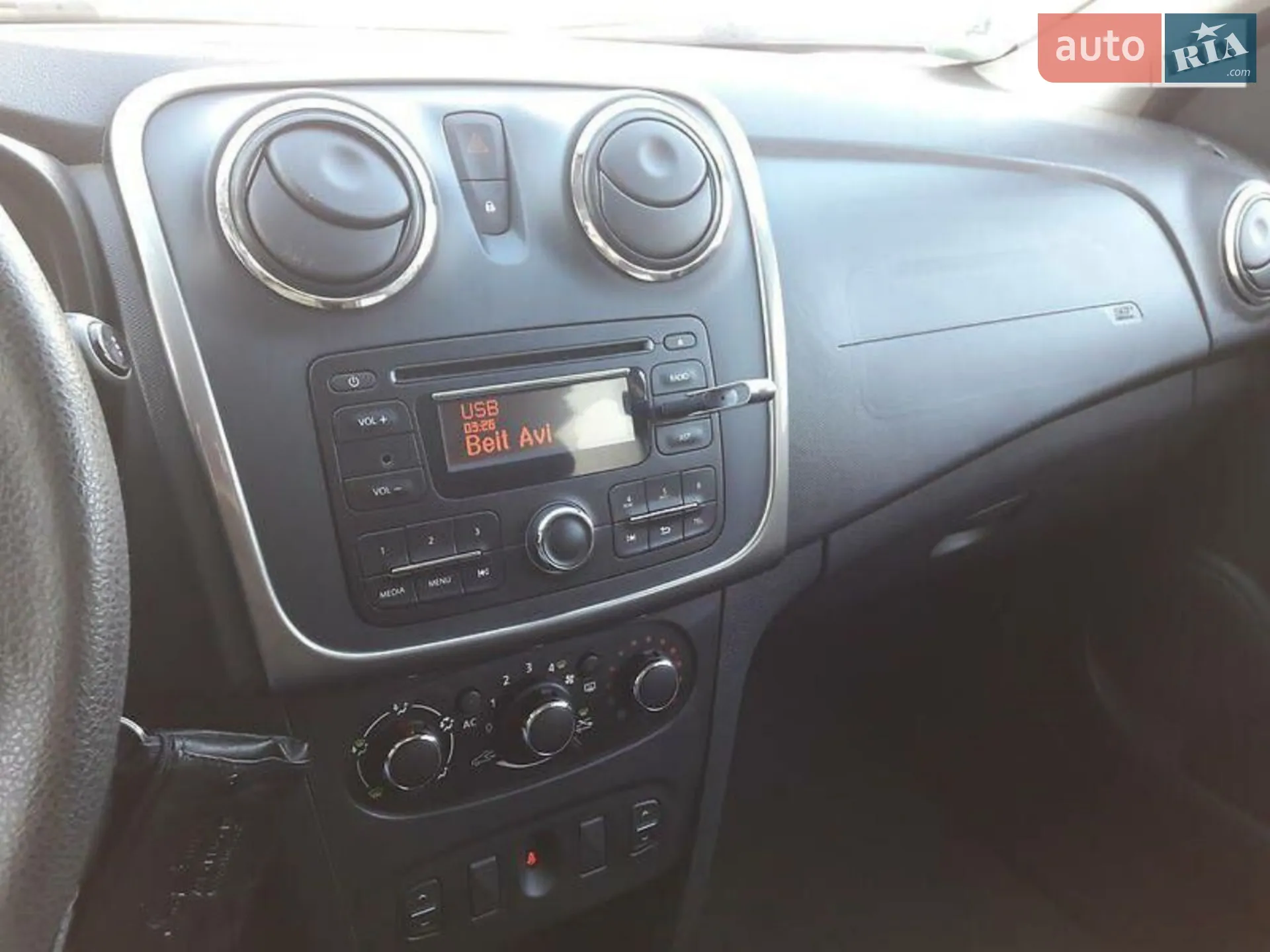 2013 Dacia Logan - мініатюра 7