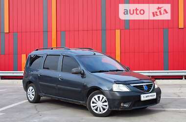 Седан Dacia Logan 2008 в Киеве