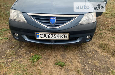 Седан Dacia Logan 2007 в Черкасах