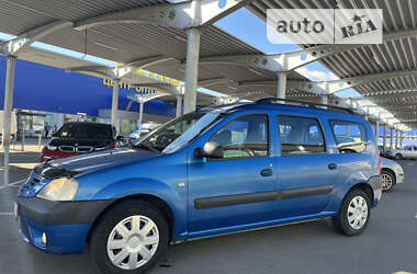 Седан Dacia Logan 2008 в Виннице