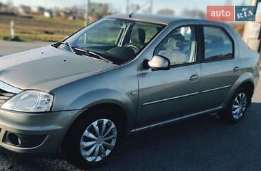 Седан Dacia Logan 2008 в Львові