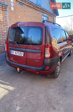 Седан Dacia Logan 2008 в Хмельницькому