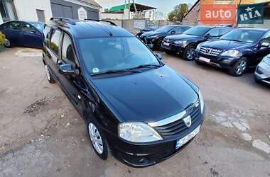 Седан Dacia Logan 2009 в Чернигове