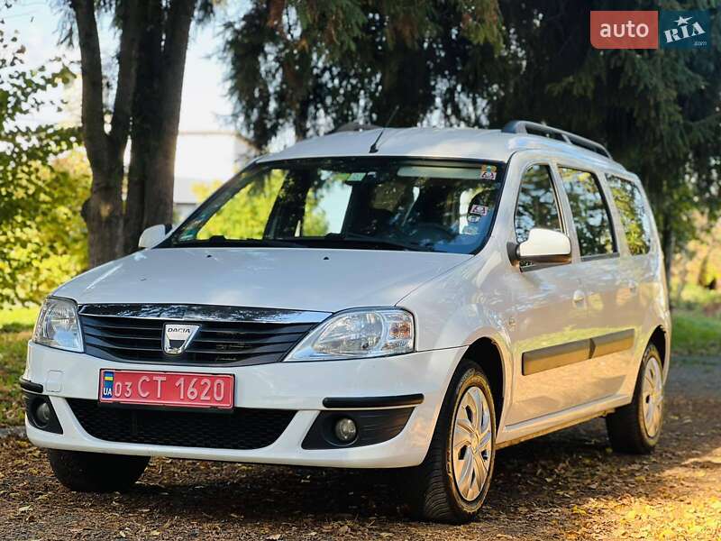 Седан Dacia Logan 2009 в 