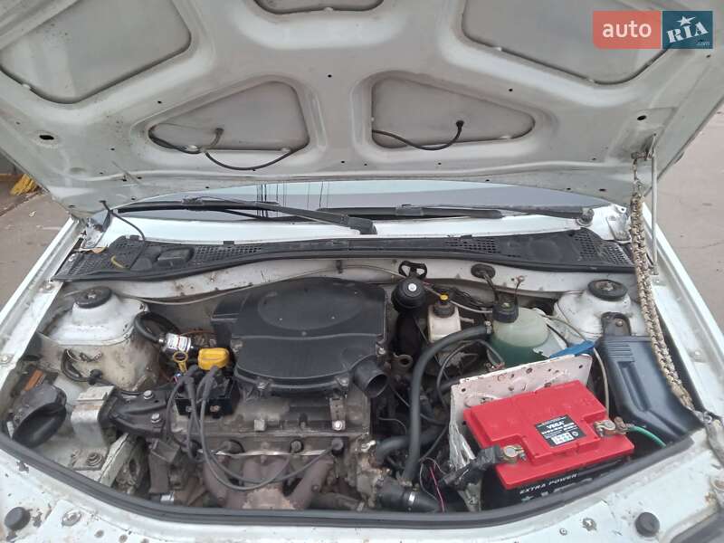 Седан Dacia Logan 2008 в Одессе