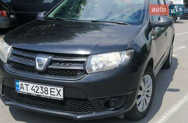 Седан Dacia Logan 2013 в Івано-Франківську