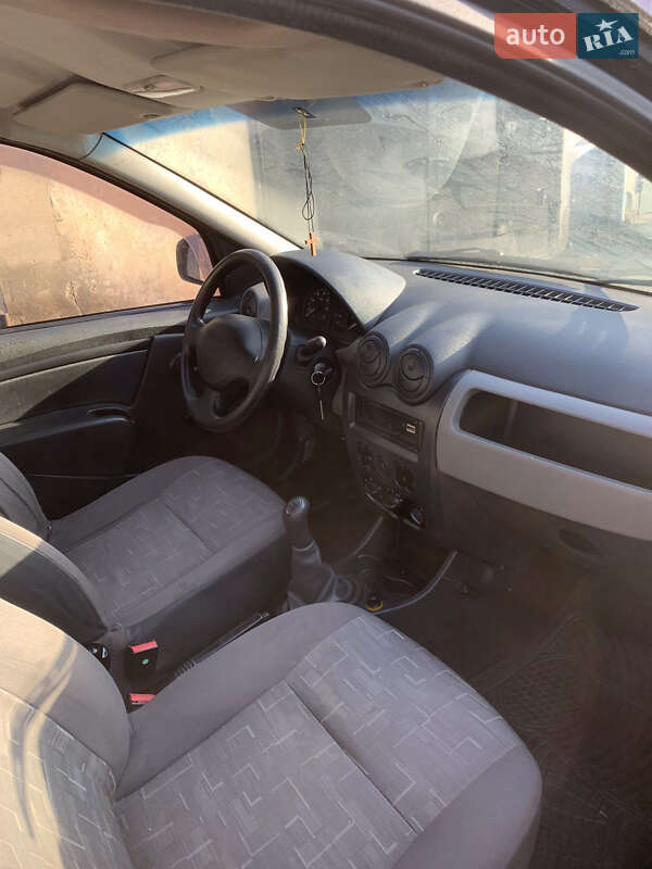 Седан Dacia Logan 2008 в Івано-Франківську фото 9 Седан Dacia Logan 2008 в Івано-Франківську