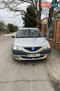 Седан Dacia Logan 2006 в Вараші