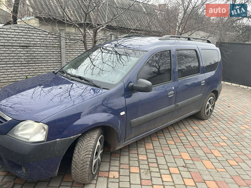 Седан Dacia Logan 2008 в 