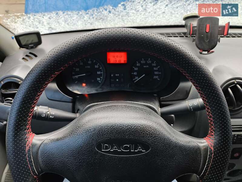 Седан Dacia Logan 2006 в Кропивницькому