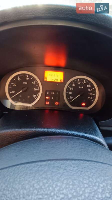 Седан Dacia Logan 2007 в Львове