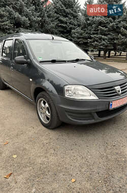 Седан Dacia Logan 2010 в Вознесенске